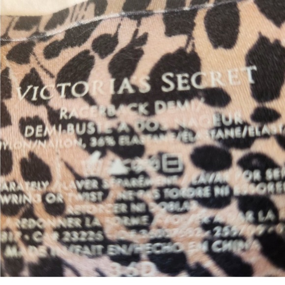 Victoria Secret front closure racer back 36D - Picture 3 of 4